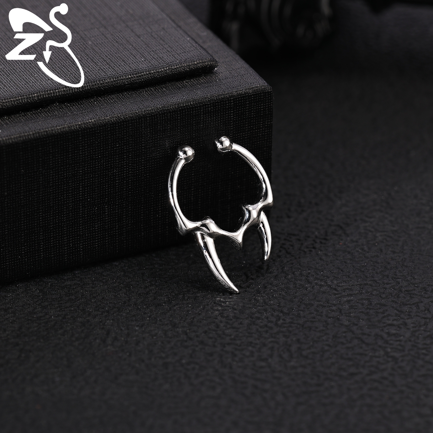 ZS 1 Piece Punk Stlye Fake Sep - Zs Body Jewelry recensie en prijs